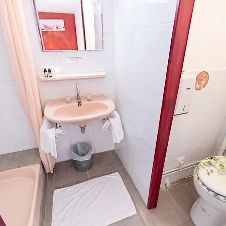 Le Clos Grand Hotel Pradines (Lot)