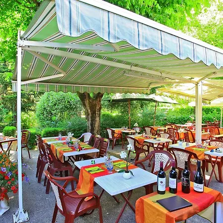 Le Clos Grand Hotel