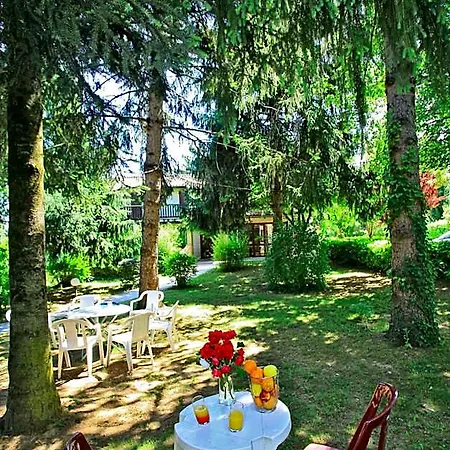 Le Clos Grand Hotel
