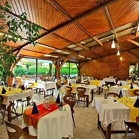Le Clos Grand Hotel Pradines (Lot)