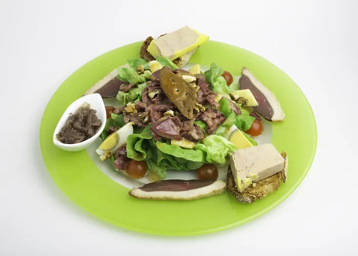 Le Clos Grand 2* プラディーヌ