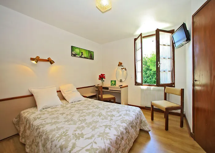 ホテル Le Clos Grand プラディーヌ